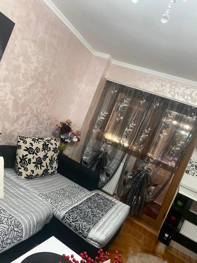 Tribunal Apartament Langa Faleza Dunarii Браїла Екстер'єр фото